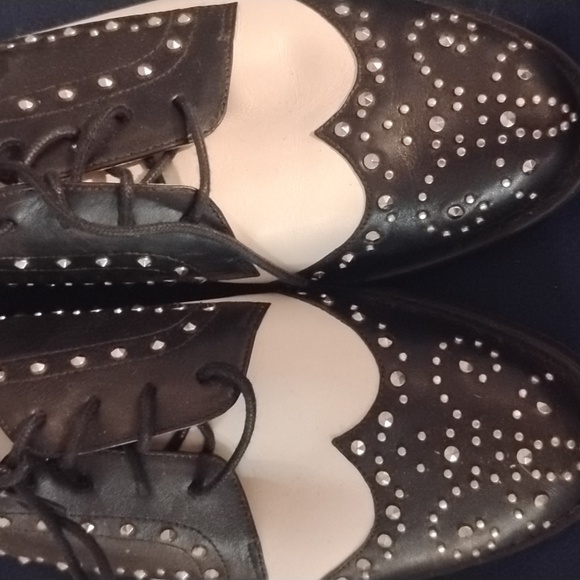 MICHEAL KORS SHOES - Picture 2 of 9